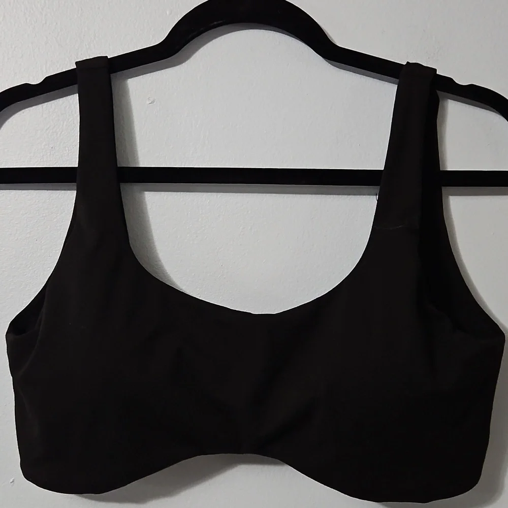 Laslulu Athletic Crop Black Sports Bra Wire Free Seamless Removable Pads Size XL